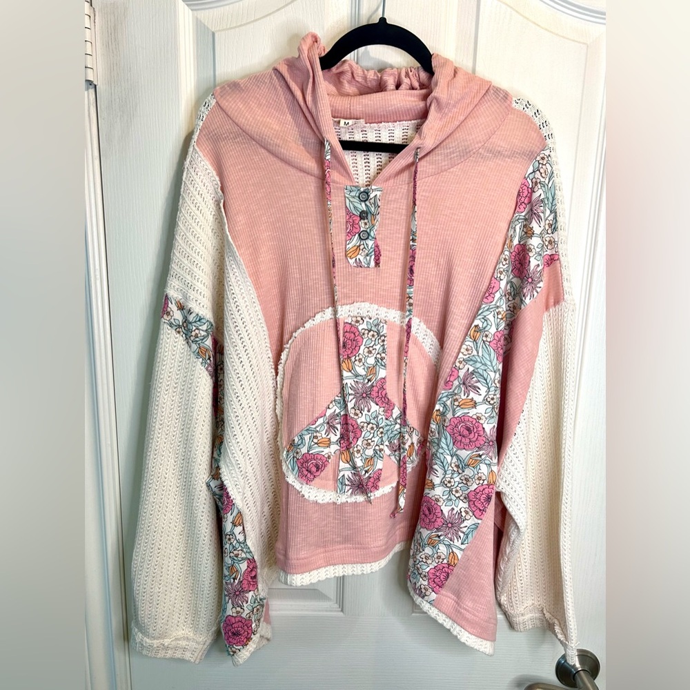 🌸”POL” NWOT Pink & Cream Floral Peace Sign Hoodie w/ Drawstring & Very Oversized - Picture 3 of 17
